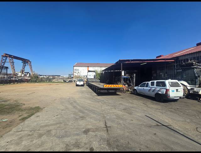 500M² WAREHOUSE TO LET IN ANDERBOLT